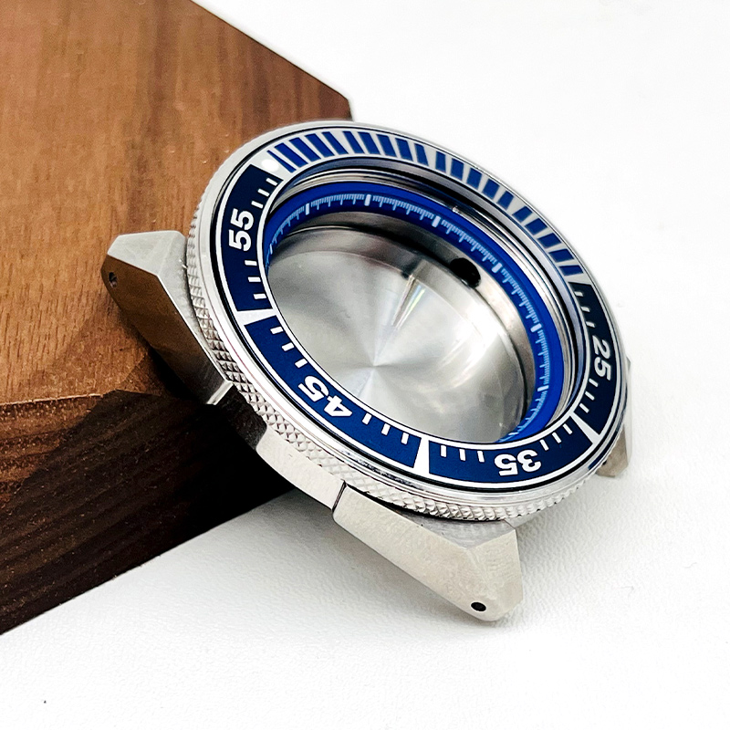 Boîtier de montre samouraï en  - Citizen Watch Tsuyosa avis et prix